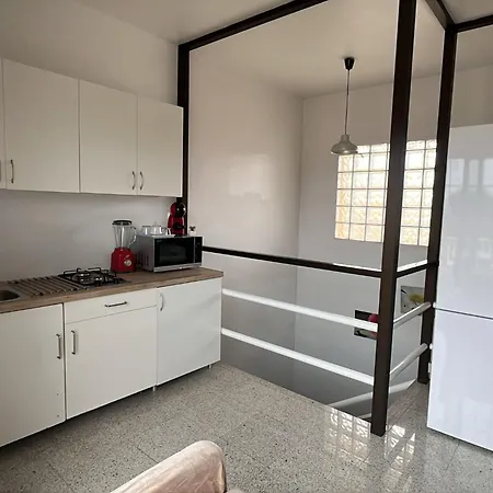Piso Fiore * ארונה